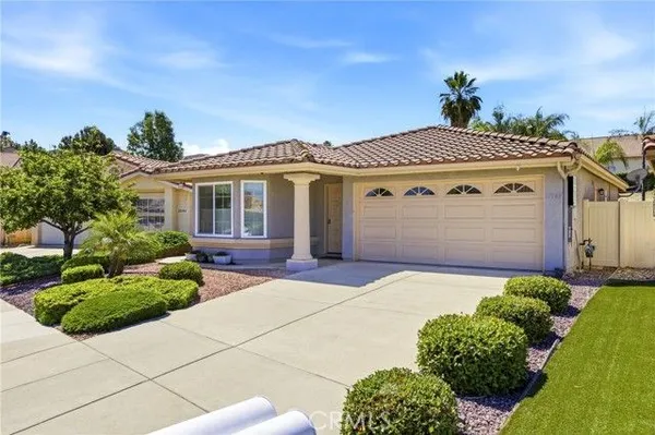 Property Slideshow image 2 of 31 | 27769 calle rabano, Menifee, CA, 92585