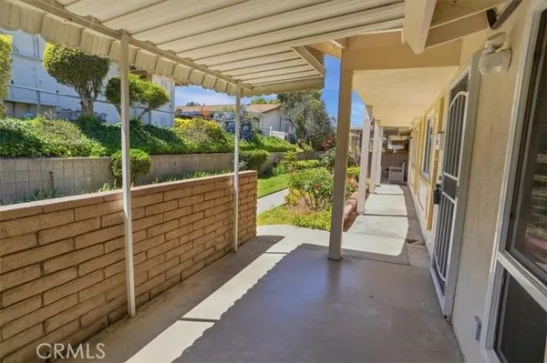 Property Slideshow image 3 of 34 | 26831 avenue of the oaks a, Newhall, CA, 91321