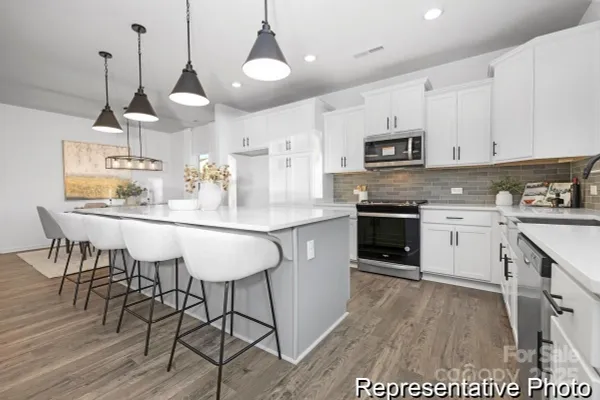 Property Slideshow image 2 of 20 | 25968 appleyard ct # 1204, Lancaster, SC, 29720