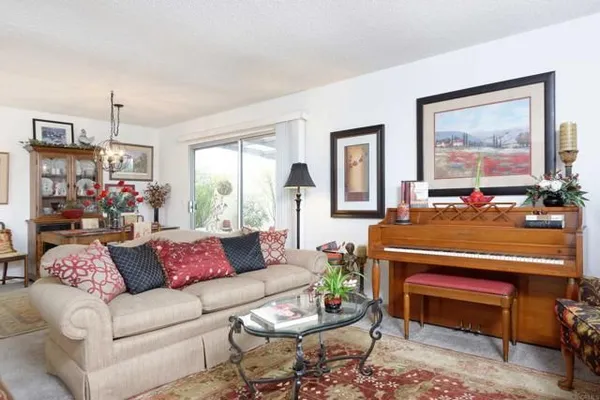Property Slideshow image 2 of 21 | 1644 forestdale dr, Encinitas, CA, 92024