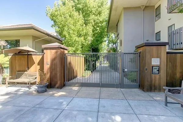 Property Slideshow image 2 of 40 | 2140 santa cruz ave b106, Menlo Park, CA, 94025