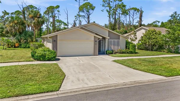 Property Slideshow image 2 of 38 | 404 cypress forest dr, Englewood, FL, 34223