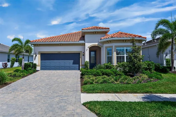 Property Slideshow image 2 of 100 | 25544 emerald bend cir, Englewood, FL, 34223