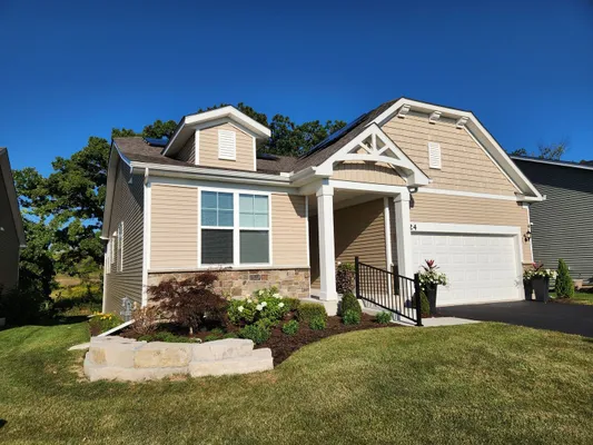 Property Slideshow image 2 of 26 | 824 spring dr, Lindenhurst, IL, 60046