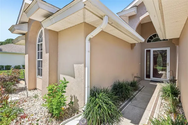Property Slideshow image 3 of 52 | 623 juniper way, Tavares, FL, 32778