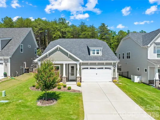 Property Slideshow image 2 of 44 | 1368 cedardale ln, Denver, NC, 28037
