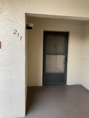 Property Slideshow image 2 of 52 | 8198 terrace garden dr n unit 211, St Petersburg, FL, 33709