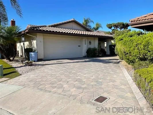 Property Slideshow image 2 of 39 | 17547 plaza karena, San Diego, CA, 92128