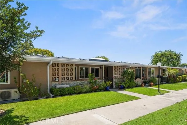 Property Slideshow image 2 of 22 | 1521 interlachen 258i, Seal Beach, CA, 90740