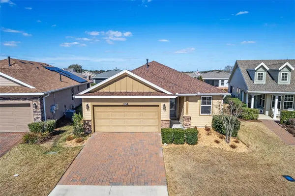 Property Slideshow image 2 of 69 | 5579 nw 40th pl, Ocala, FL, 34482