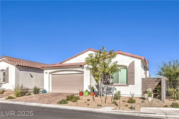 Property Slideshow image 3 of 52 | 10246 super jovian st, Las Vegas, NV, 89143
