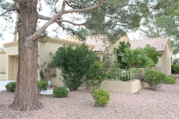 Property Slideshow image 3 of 50 | 2828 billy casper dr, Las Vegas, NV, 89134