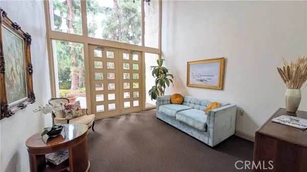 Property Slideshow image 2 of 31 | 2385 via mariposa 1f, Laguna Woods, CA, 92637