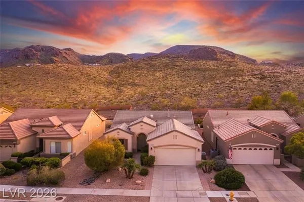 Property Slideshow image 2 of 48 | 2127 king mesa dr, Henderson, NV, 89012