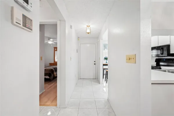 Property Slideshow image 3 of 17 | 4557 glen holw, New Port Richey, FL, 34653