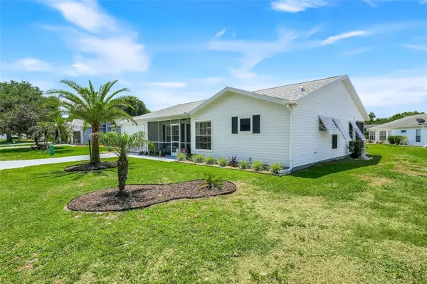 Property Slideshow image 3 of 39 | 5044 el destino dr, Leesburg, FL, 34748
