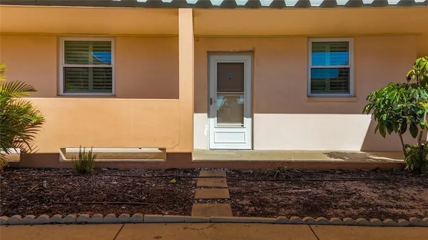 Property Slideshow image 2 of 70 | 7560 bay island dr 148, South Pasadena, FL, 33707