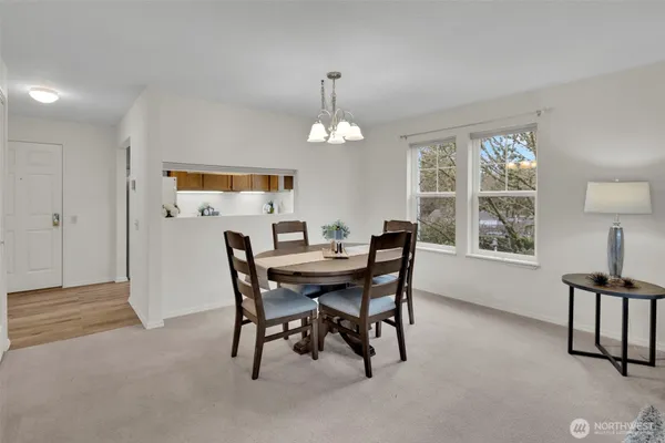 Property Slideshow image 3 of 40 | 3941 226th pl 211, Issaquah, WA, 98029