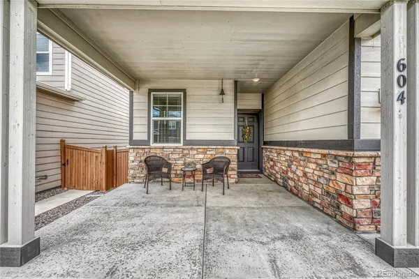 Property Slideshow image 3 of 50 | 604 silver rock trl, Castle Rock, CO, 80104