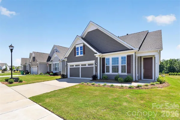 Property Slideshow image 2 of 47 | 4122 moxie way, Charlotte, NC, 28215