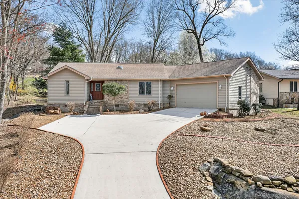 Property Slideshow image 2 of 51 | 113 prescott ln 4, Crossville, TN, 38558