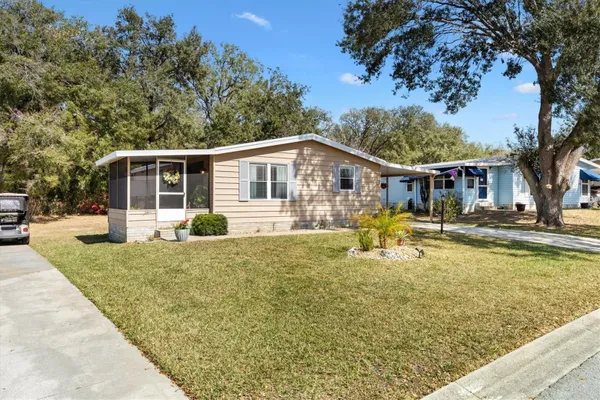 Property Slideshow image 2 of 27 | 520 saint andrews blvd, The Villages, FL, 32159