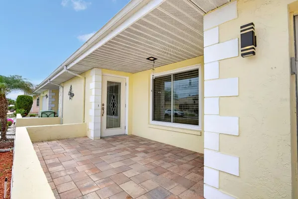 Property Slideshow image 2 of 47 | 1612 bentwood dr, Sun City Center, FL, 33573