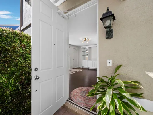 Property Slideshow image 2 of 43 | 7811 bergamo ave, Sarasota, FL, 34238