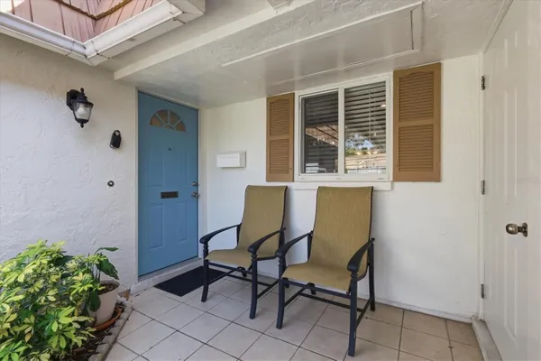 Property Slideshow image 3 of 45 | 2713 riverbluff ct v101, Sarasota, FL, 34231