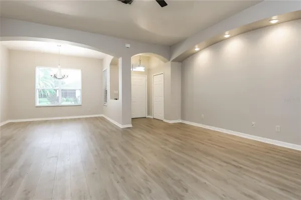 Property Slideshow image 3 of 16 | 25012 laurel valley rd, Leesburg, FL, 34748