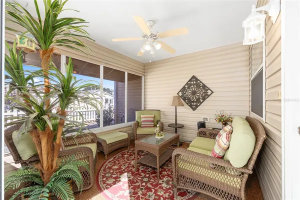 Property Slideshow image 3 of 43 | 16894 se 94th sunnybrook cir, The Villages, FL, 32162