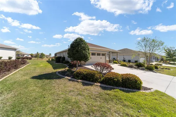 Property Slideshow image 2 of 66 | 8862 sw 103rd cir, Ocala, FL, 34481