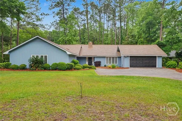 Property Slideshow image 2 of 29 | 14 hemingway dr, Savannah, GA, 31411