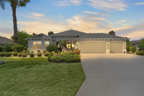 Property Slideshow image 2 of 53 | 2254 isleworth cir, The Villages, FL, 32163