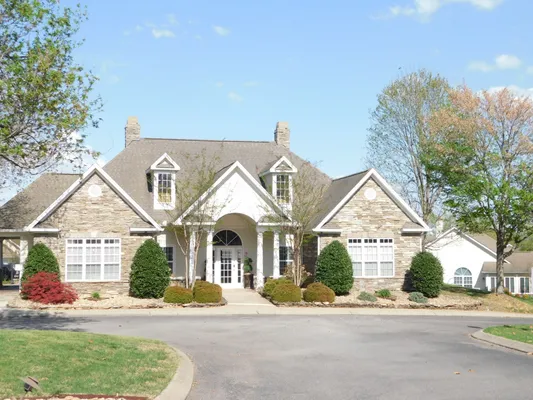 Property Slideshow image 3 of 4 | 825 s browns ln 1404, Gallatin, TN, 37066