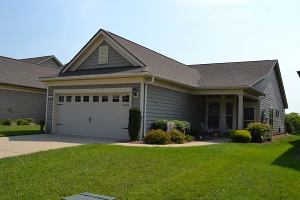 Property Slideshow image 3 of 29 | 1236 del webb blvd, Spring Hill, TN, 37174
