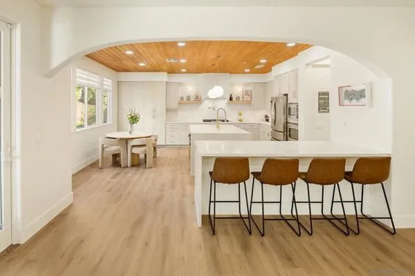 Property Slideshow image 2 of 61 | 10528 pinion trl, Escondido, CA, 92026