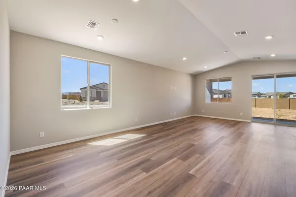 Property Slideshow image 3 of 29 | 7581 e fieldstone dr, Prescott Valley, AZ, 86315