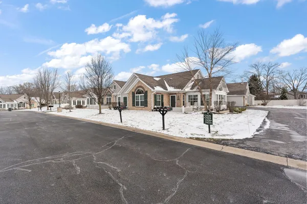 Property Slideshow image 3 of 33 | 2426 allison cir 2426, Valparaiso, IN, 46383