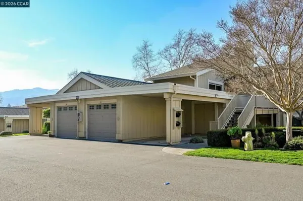 Property Slideshow image 3 of 45 | 2105 cactus ct 3, Walnut Creek, CA, 94595