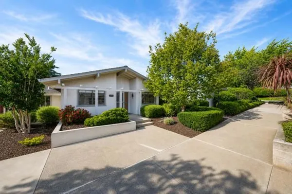 Property Slideshow image 3 of 53 | 5001 cribari vale, San Jose, CA, 95135