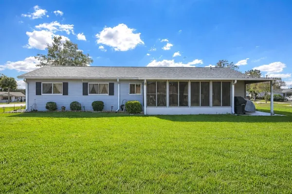 Property Slideshow image 3 of 39 | 8305 sw 107th pl, Ocala, FL, 34481