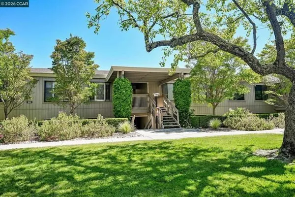 Property Slideshow image 2 of 49 | 1601 canyonwood ct 8, Walnut Creek, CA, 94595
