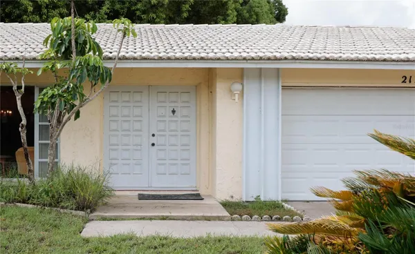 Property Slideshow image 3 of 31 | 2132 portside psge, Palm Harbor, FL, 34685