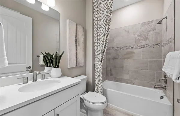 Property Slideshow image 2 of 8 | 10354 blue runner dr, Englewood, FL, 34223