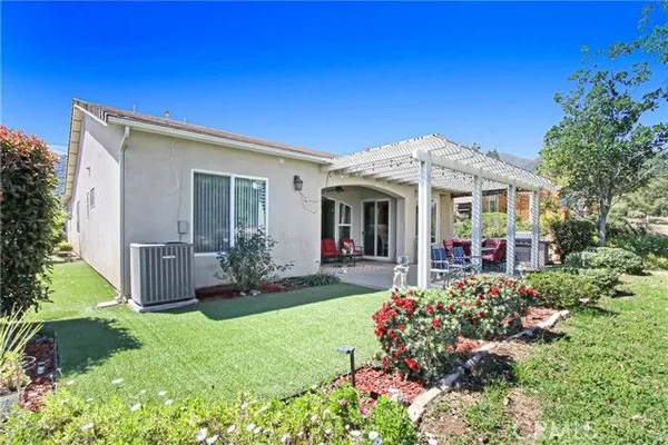 Property Slideshow image 2 of 45 | 9192 reserve dr, Corona, CA, 92883