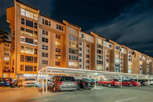 Property Slideshow image 2 of 35 | 632 edgewater dr 139, Dunedin, FL, 34698