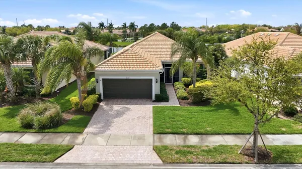 Property Slideshow image 2 of 94 | 19369 jacinda st, Venice, FL, 34293
