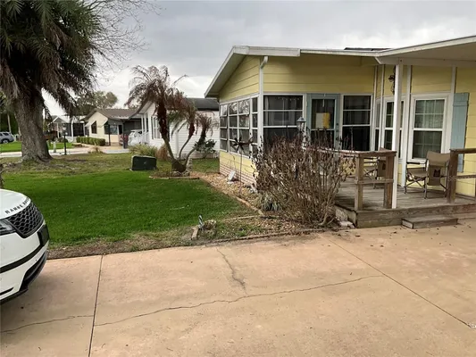 Property Slideshow image 2 of 48 | 25045 pine hl, Leesburg, FL, 34748