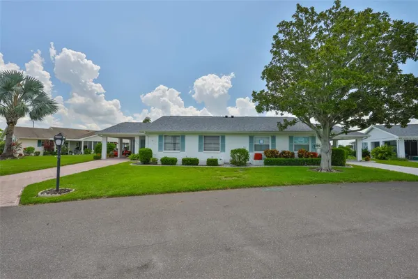 Property Slideshow image 2 of 64 | 2347 gainesborough loop # 2347, Sun City Center, FL, 33573